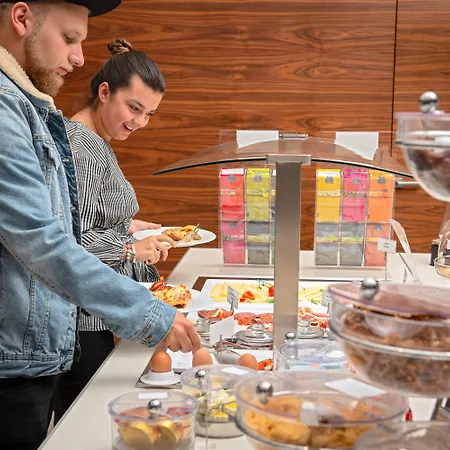 Sia Готель Спліт