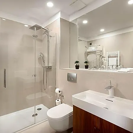 Sia Hotel 4*